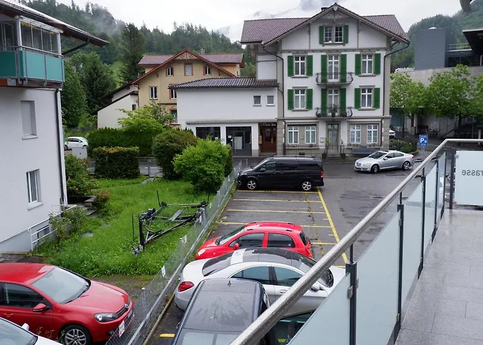 The Golf Apartment *