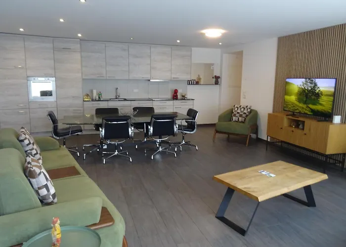 The Golf Apartment *